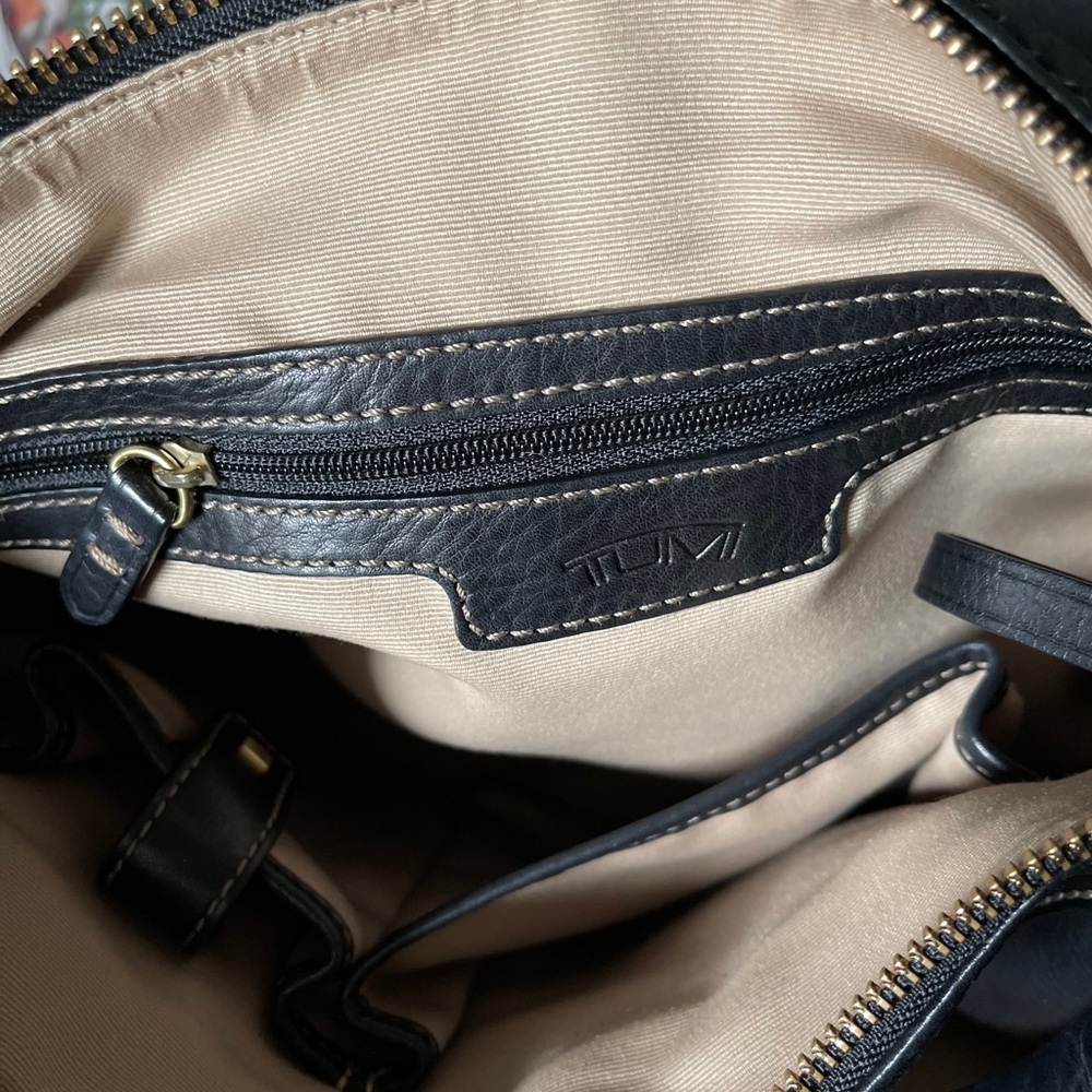 Authentic TUMI bag - Picture 10 of 16